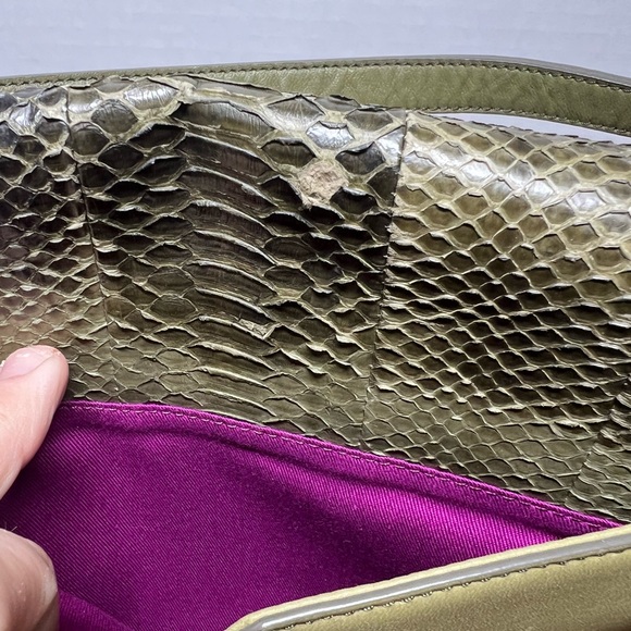 Brian Atwood Snakeskin Saddle crossbody Purse made w/ goat&lamb Green 10”x8” - Picture 13 of 16